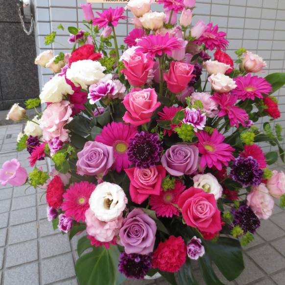 「花づつみ」　（東京都中野区）の花屋店舗写真2